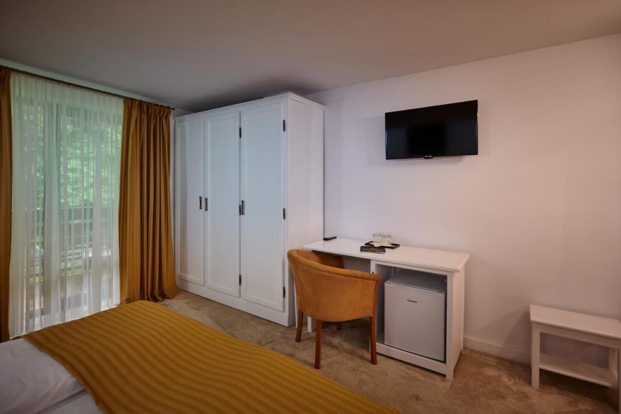 Hotel & Restaurant Sofia Sucevita Bagian luar foto