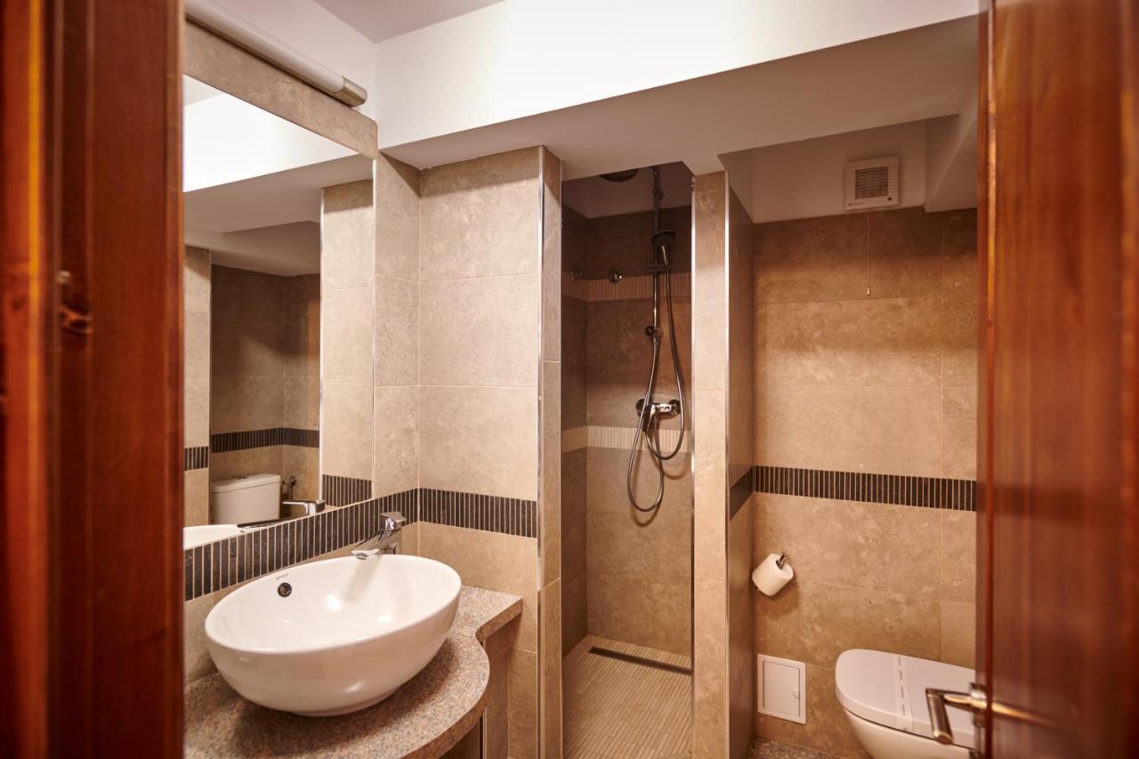 Hotel & Restaurant Sofia Sucevita Bagian luar foto